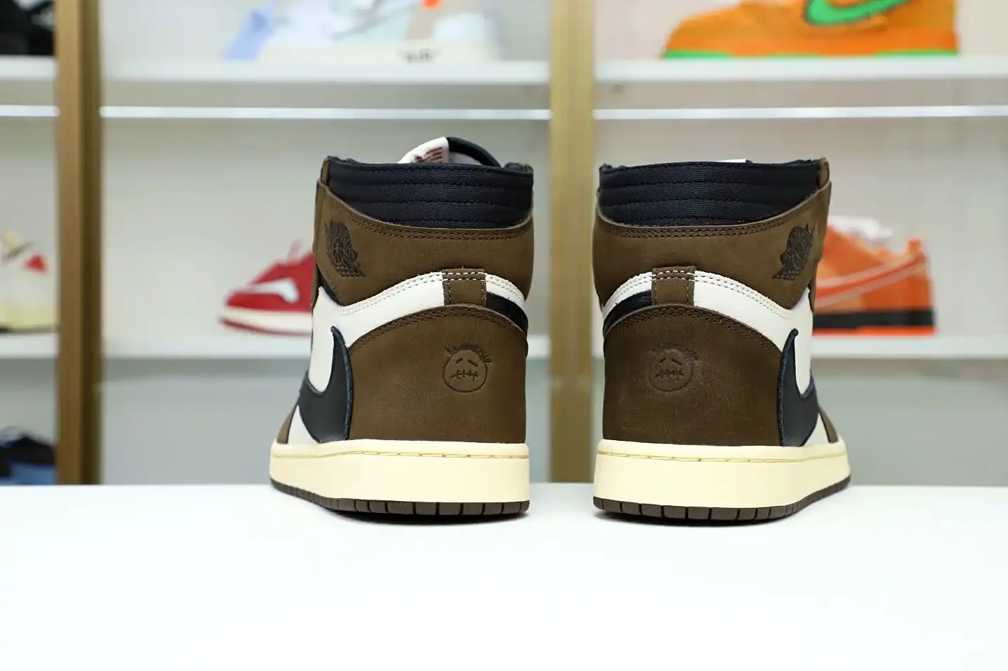 Kimikick X OG 1 SCOTT AIR JORDAN TRAVIS RETRO 'MOCHA' HIGH 0506